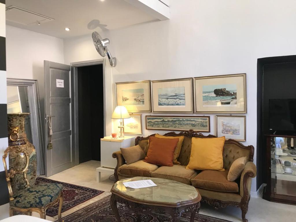 Hotel Sanctus Syrus 4 Albenga Exteriér fotografie